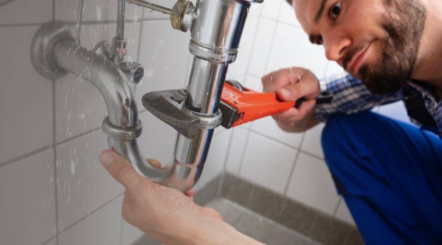 Professional same day plumber in Hext, TX